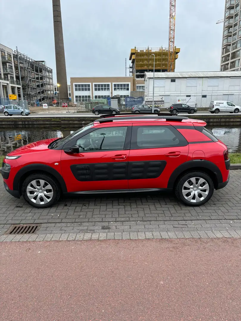 Citroen C4 Cactus 1.2 PureTech Feel Rood - 1