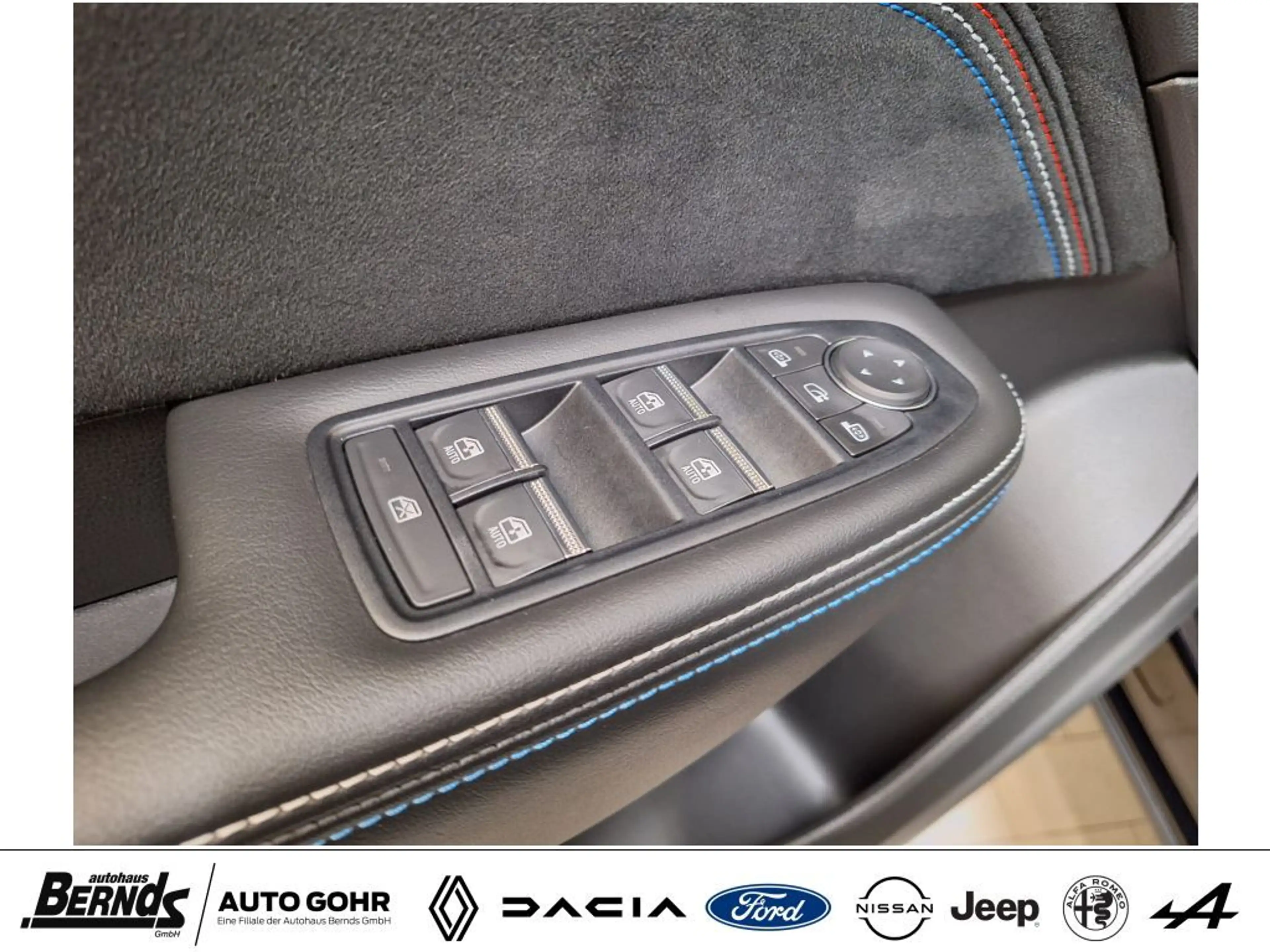 Renault Arkana TCe M.Hybrid 140 EDC EA Glasschiebedach 360 Kamera — photo 11