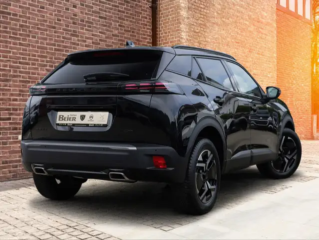 Peugeot 2008 view 4