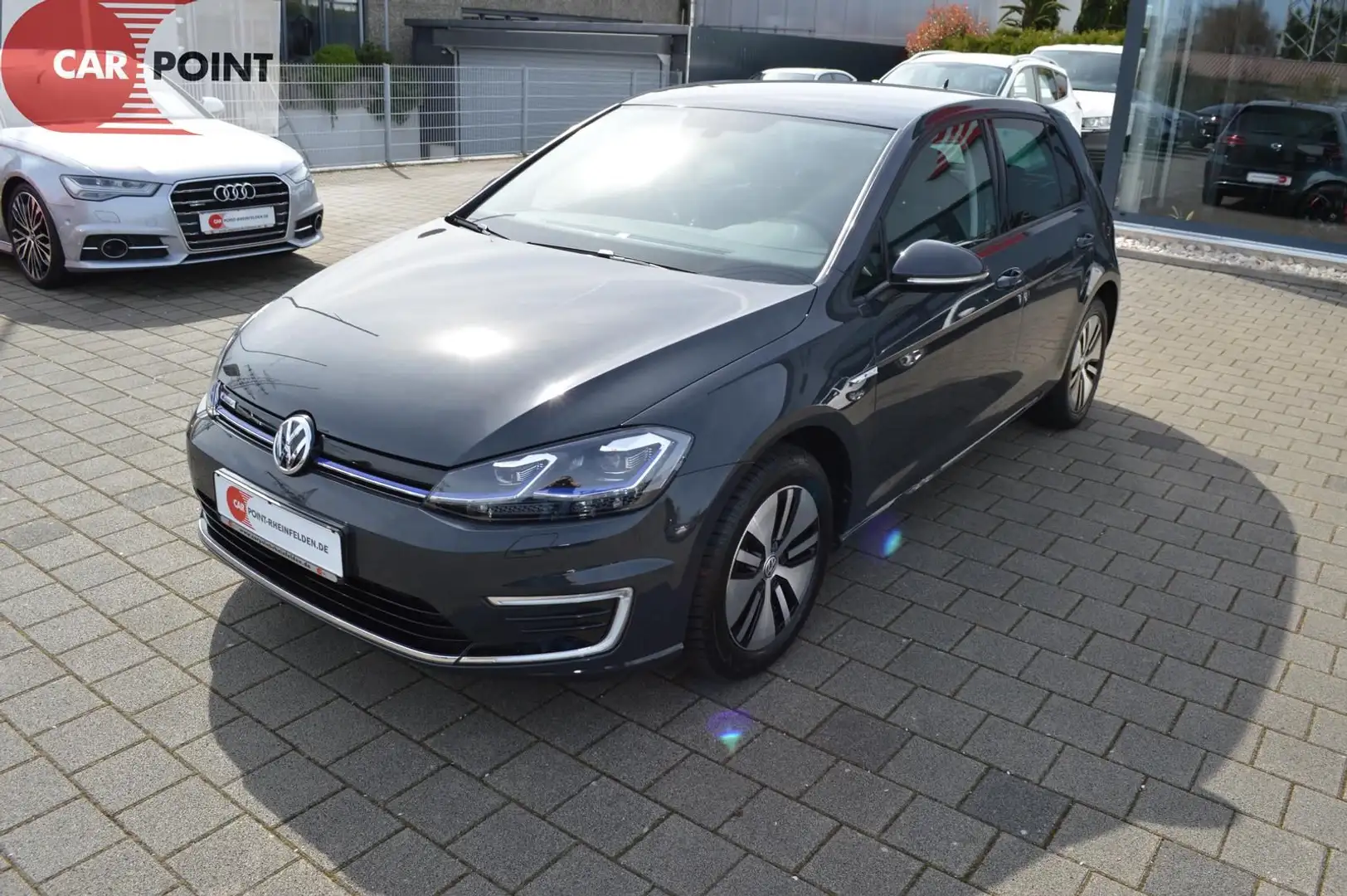 Volkswagen Golf e-Golf Virtual*LED*SHZ*PDC*Navi*BT*Klimaautom. Grau - 2
