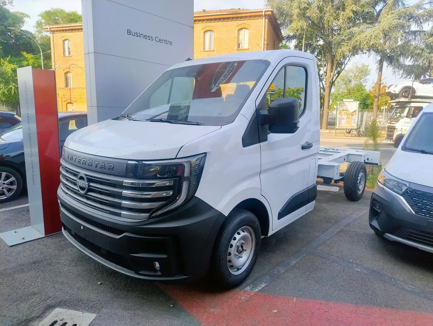 Nissan Interstar 35 qli 2.0 dCi 150CV passo medio N-CONNECTA Blanc - 1