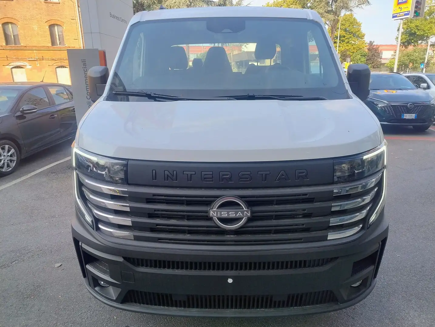 Nissan Interstar 35 qli 2.0 dCi 150CV passo medio N-CONNECTA Blanc - 2