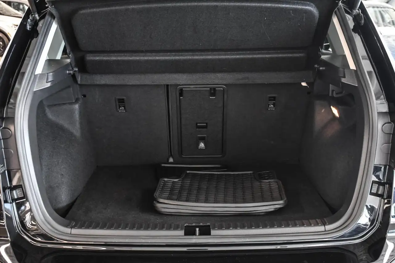 Volkswagen Taos снимка Volkswagen Taos