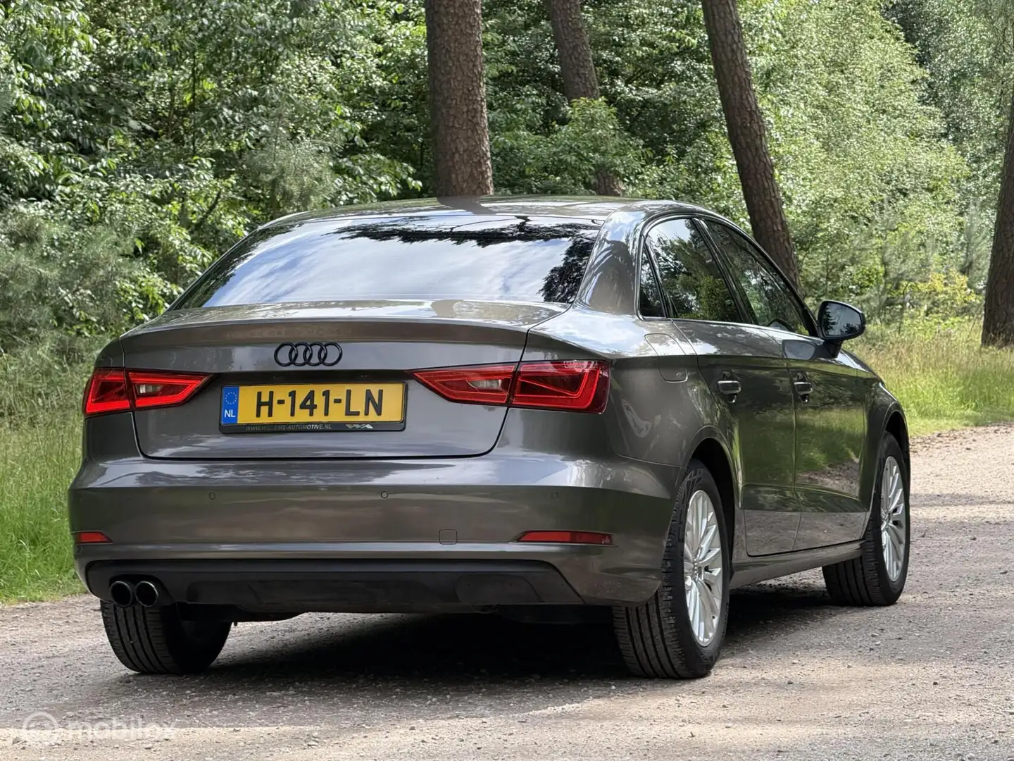 Audi A3 Limousine 1.4 TFSI S-tronic CoD Ambition Pro Line Grau - 2