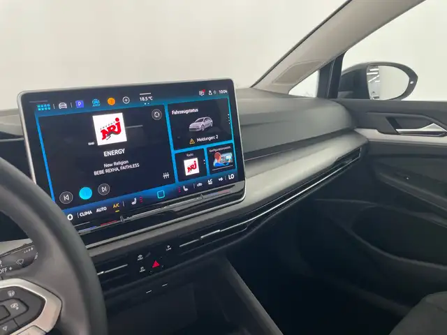 Volkswagen Golf view 9