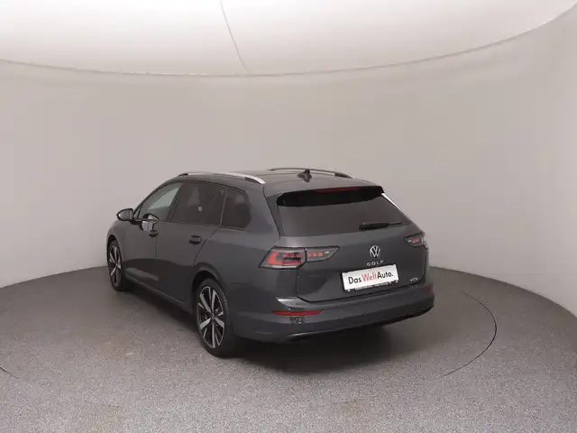 Volkswagen Golf view 5