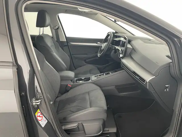 Volkswagen Golf view 10