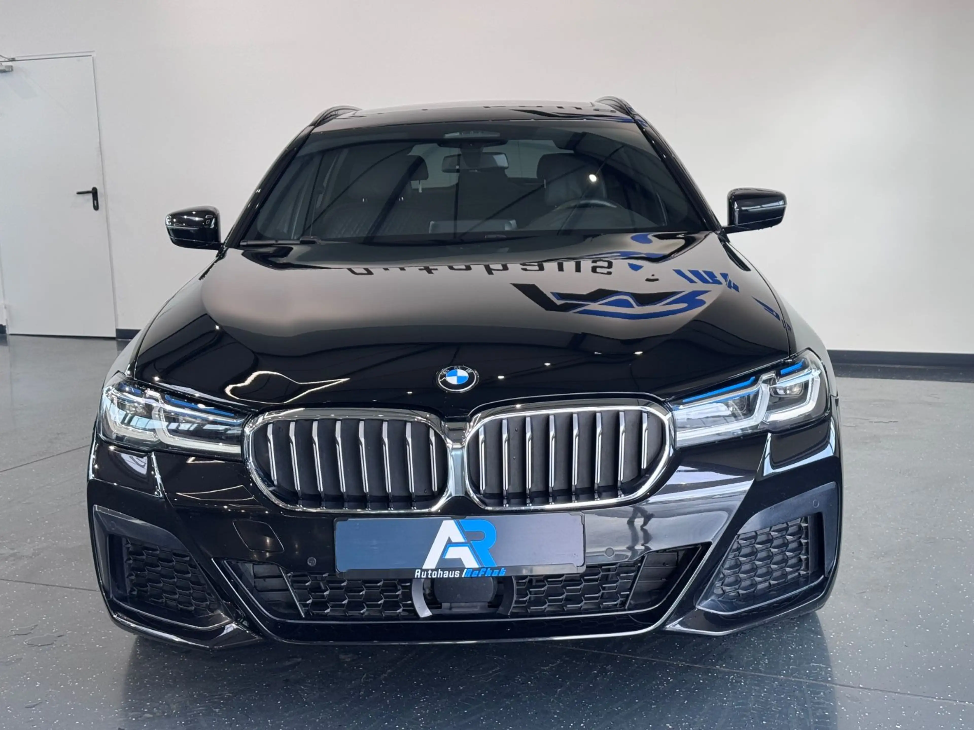 BMW 530 d Touring M Sport PANO*LCI*ALPINA*MEMORY*AHK* — photo 4