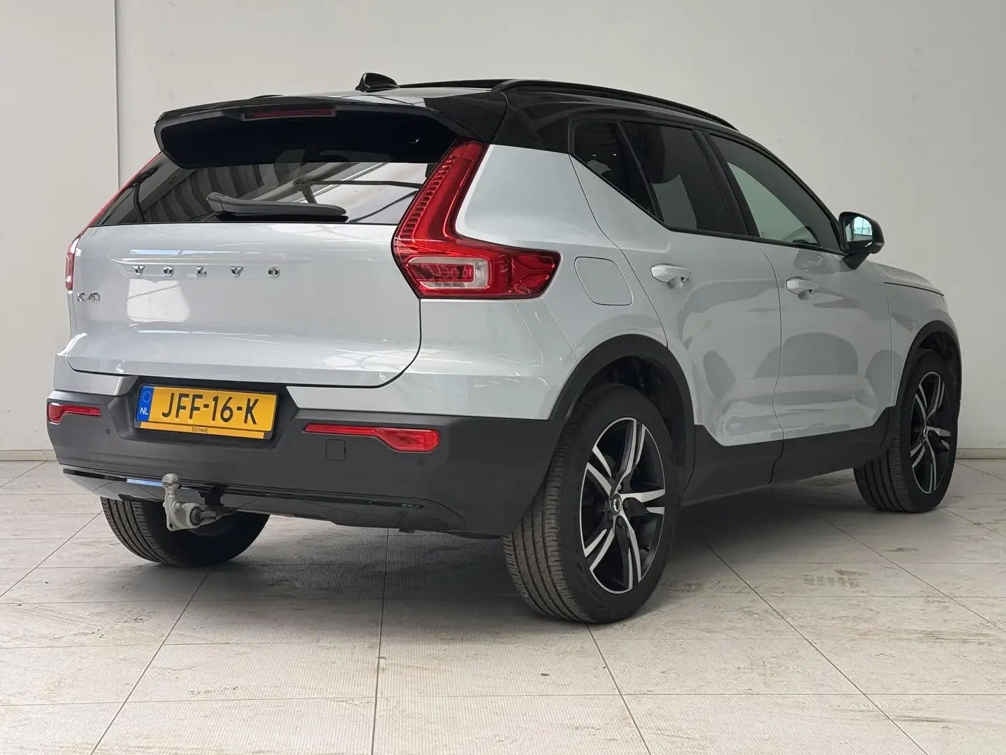 Volvo XC40 1.5 T5 Recharge Inscription | Navigatie | Adaptiev Blanc - 2