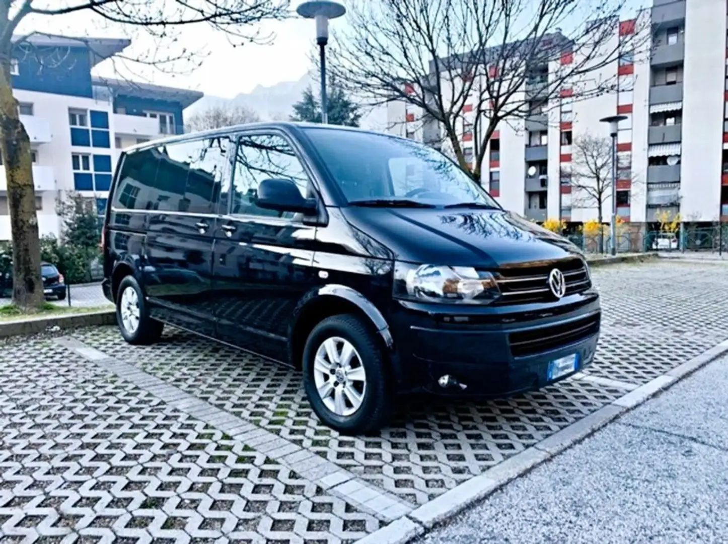Volkswagen T5 Multivan Starline Czarny - 2
