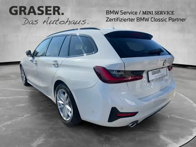 BMW F view 3