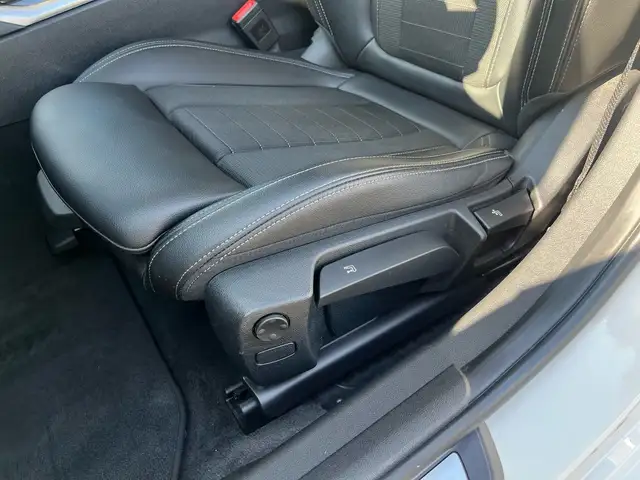 BMW F view 15