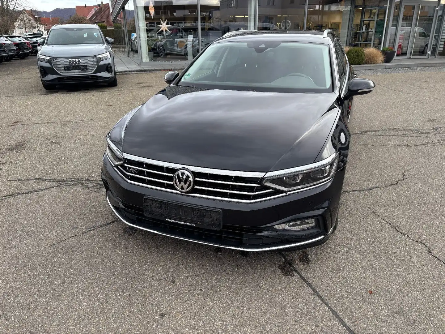 Volkswagen Passat Variant Passat R-Line Elegance #AHK #18" #MATRIX Schwarz - 2