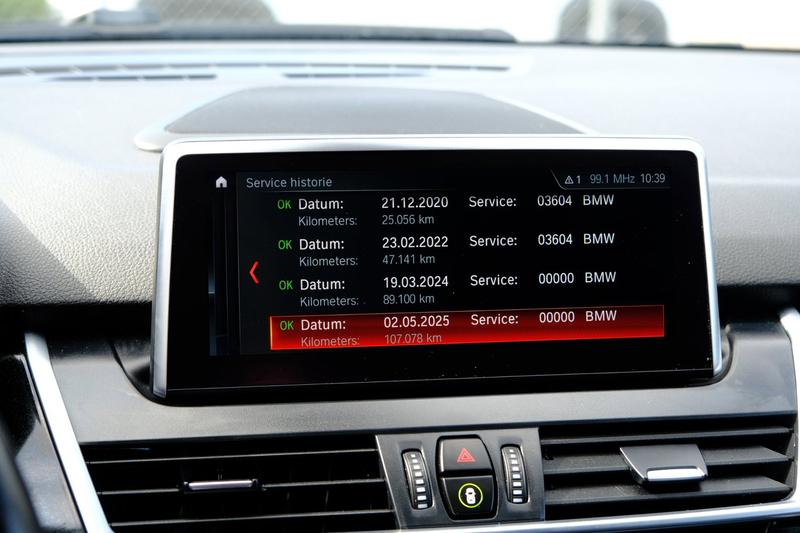 BMW 218 2-serie Gran Tourer 218i Executive Edition 7-pers — photo 18