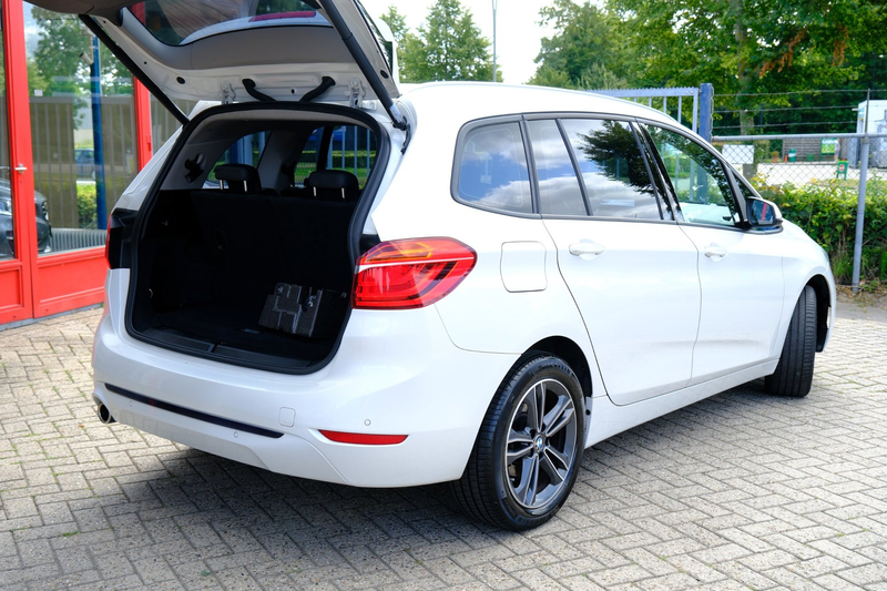 BMW 218 2-serie Gran Tourer 218i Executive Edition 7-pers — photo 9