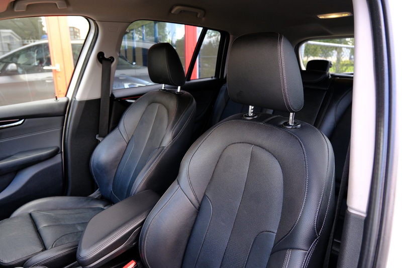 BMW 218 2-serie Gran Tourer 218i Executive Edition 7-pers — photo 26