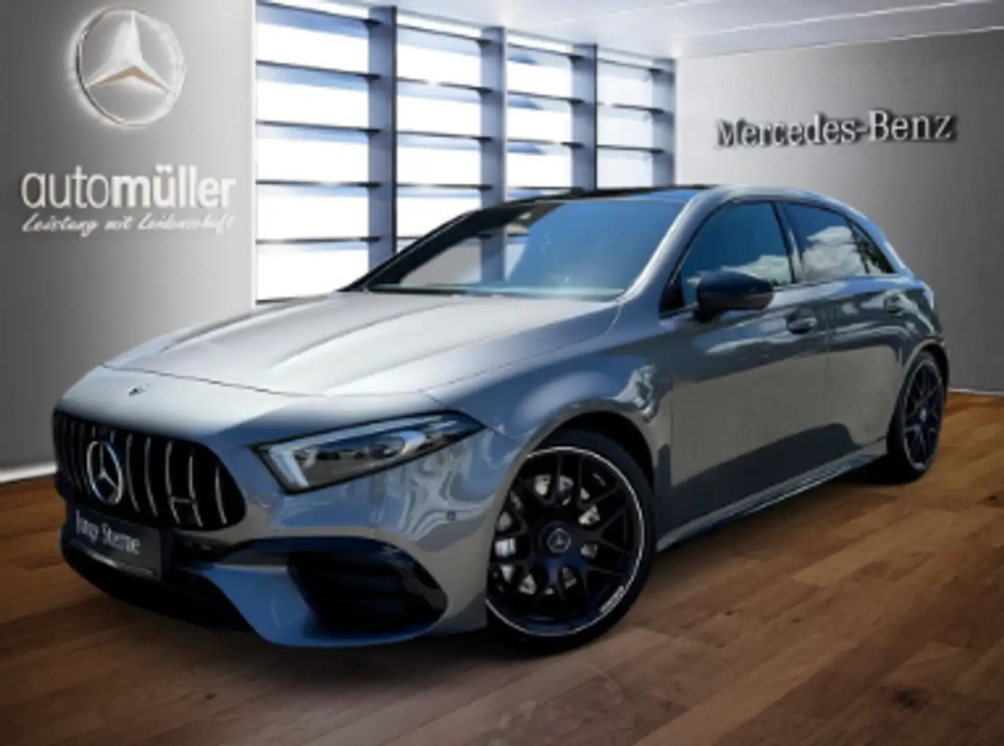 Mercedes-Benz A 45 AMG 4MATIC+ Stříbrná - 1