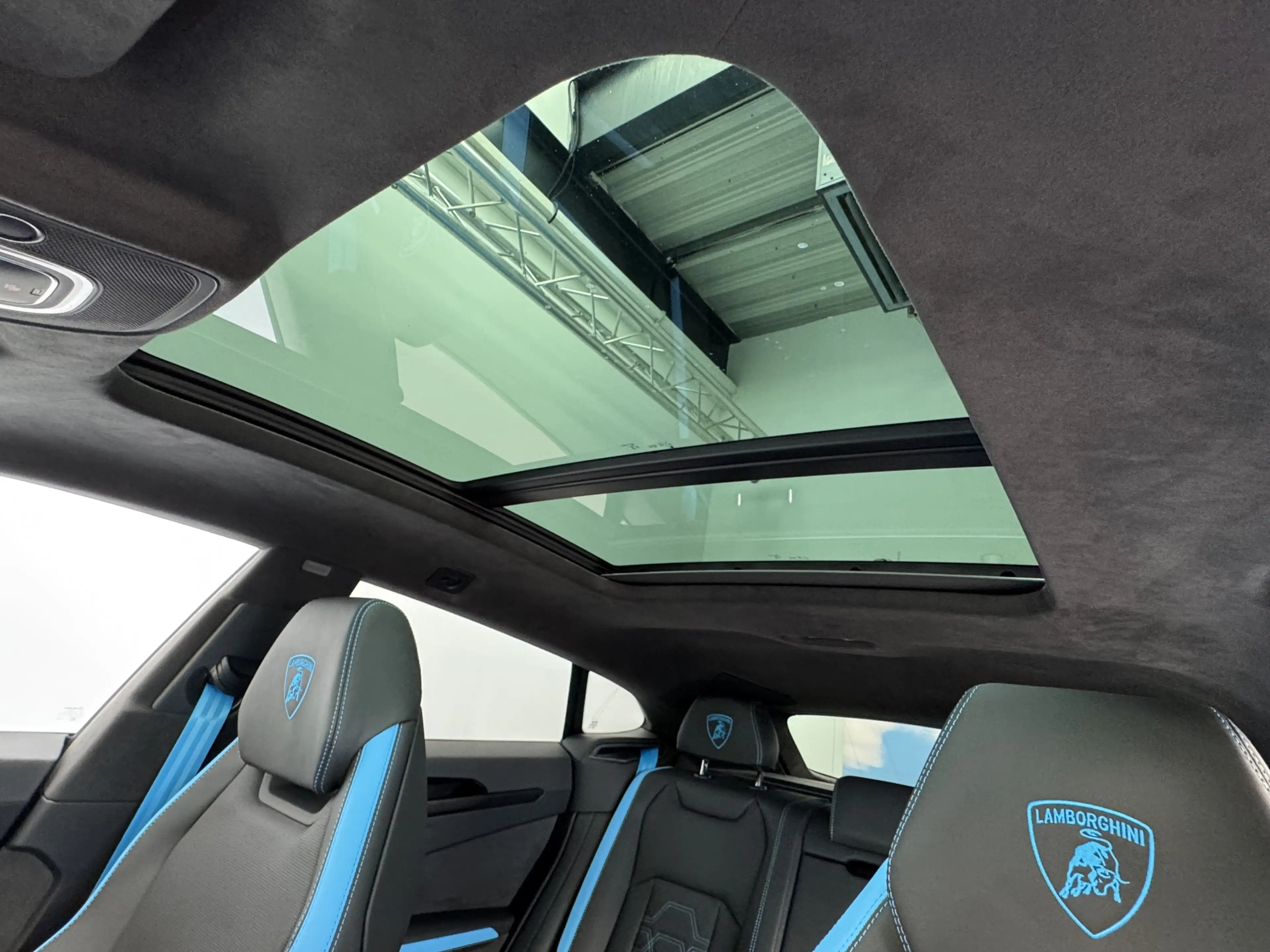 Lamborghini Urus SE B&O 3D Style Package 23Zoll Panorama — photo 13