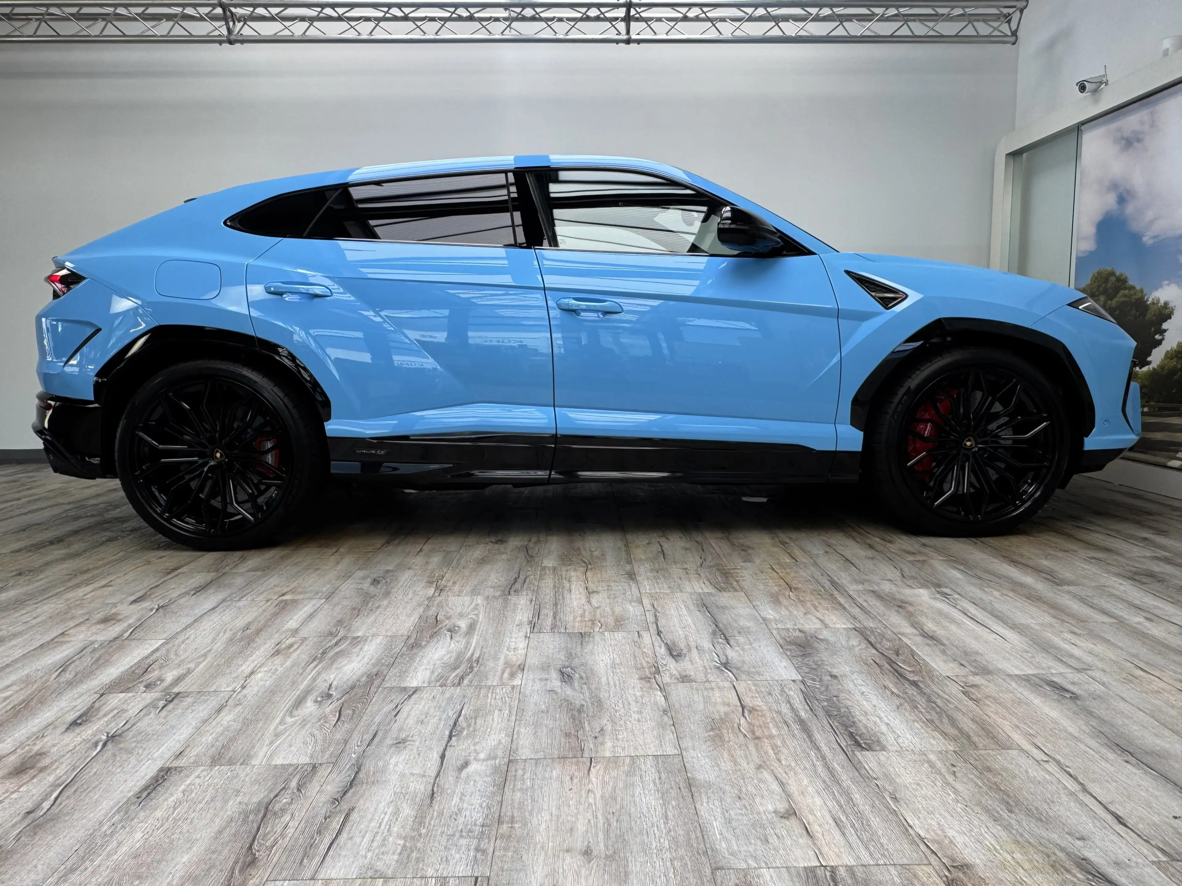 Lamborghini Urus SE B&O 3D Style Package 23Zoll Panorama — photo 4