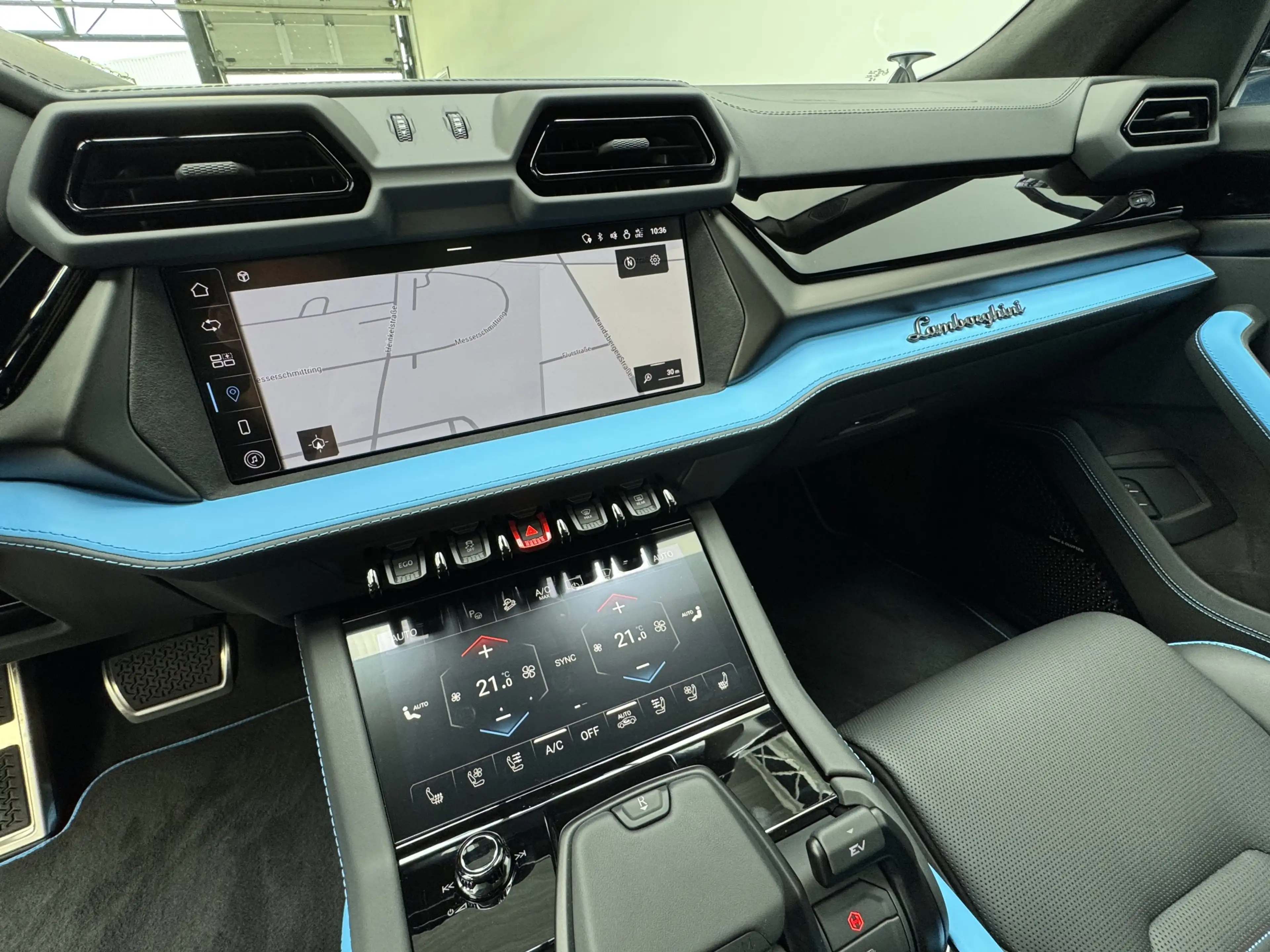 Lamborghini Urus SE B&O 3D Style Package 23Zoll Panorama — photo 10