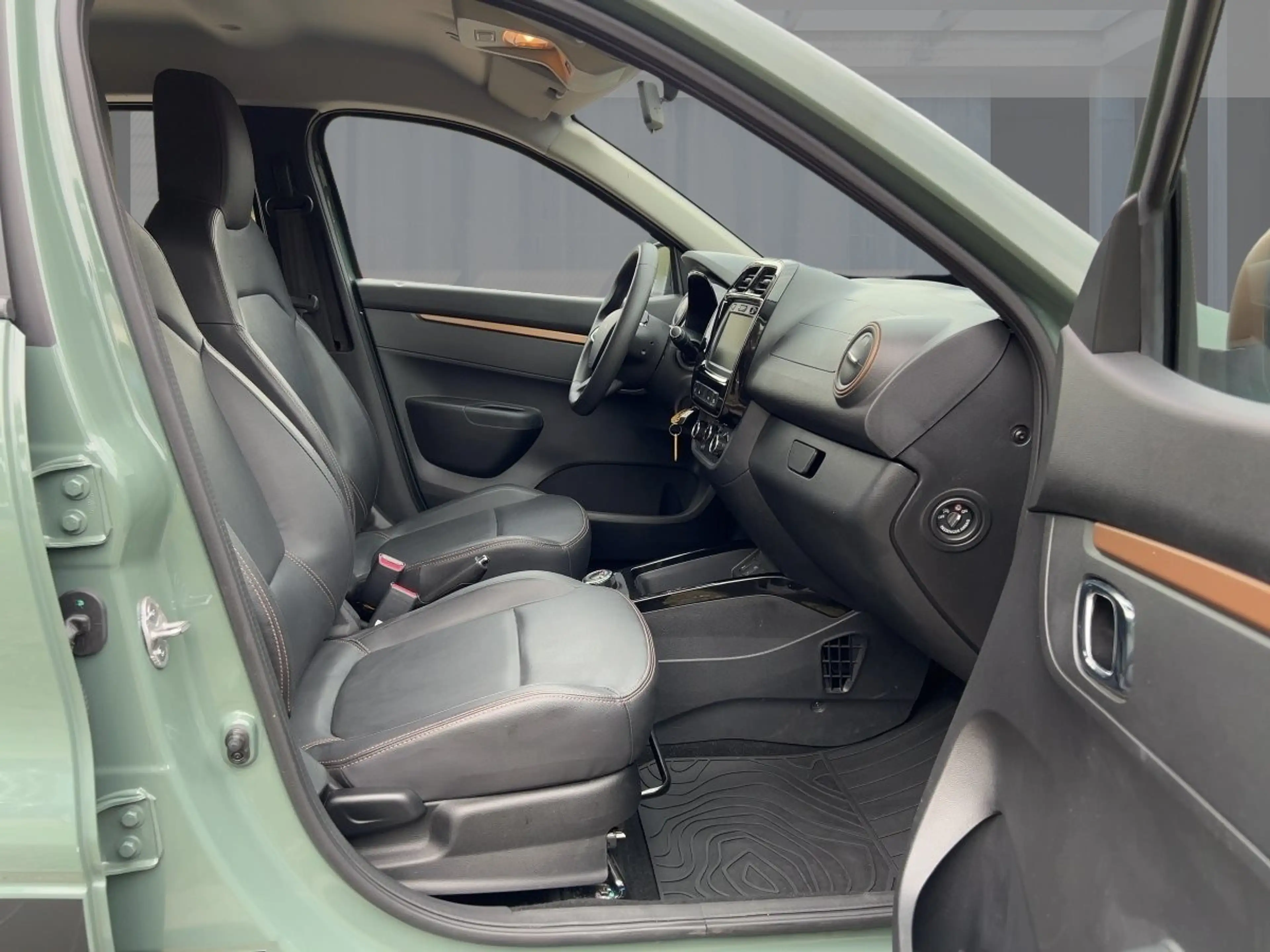 Dacia Spring 65 Extreme — photo 8