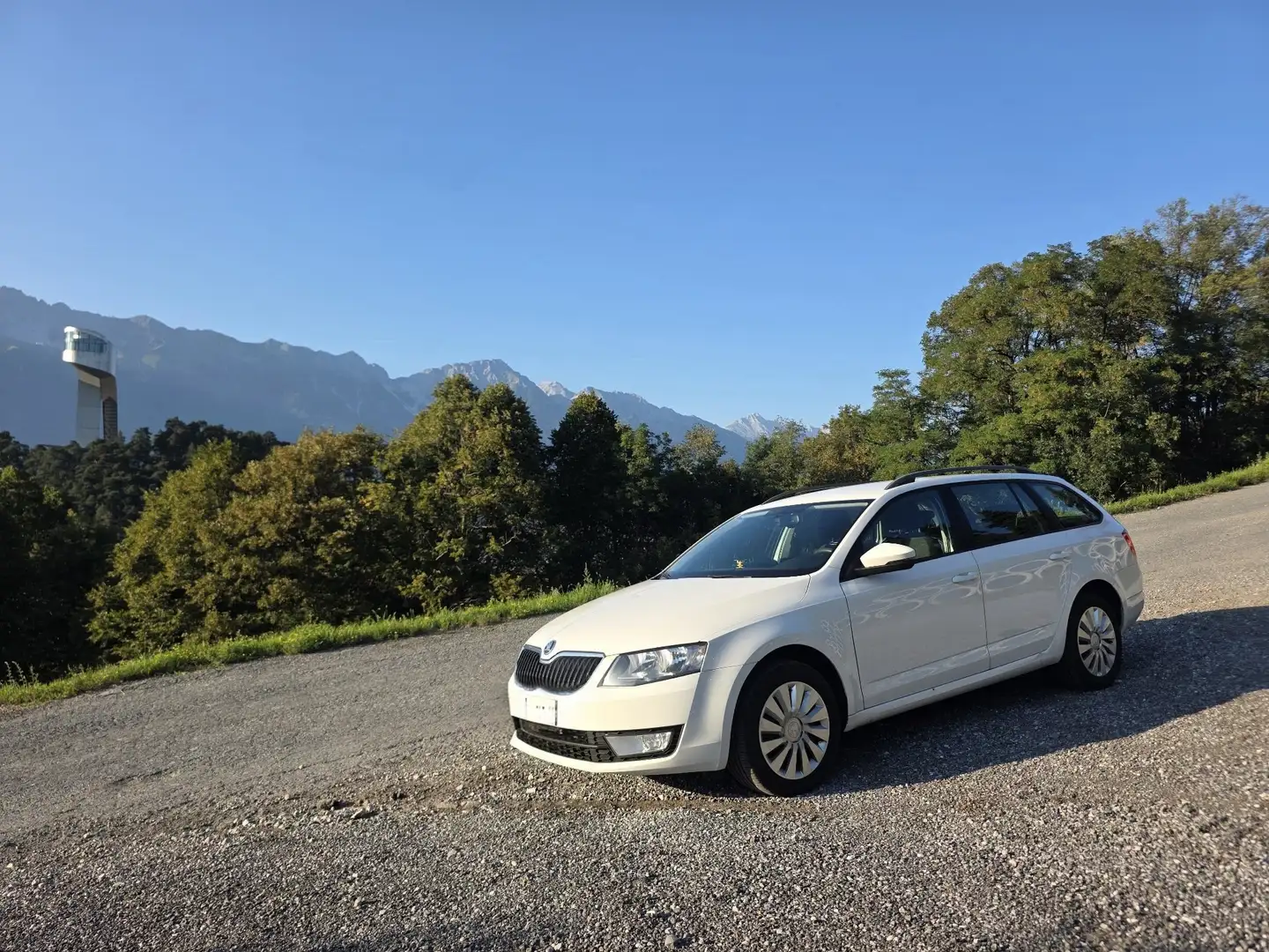 Skoda Octavia Ambition 4x4 Weiß - 1