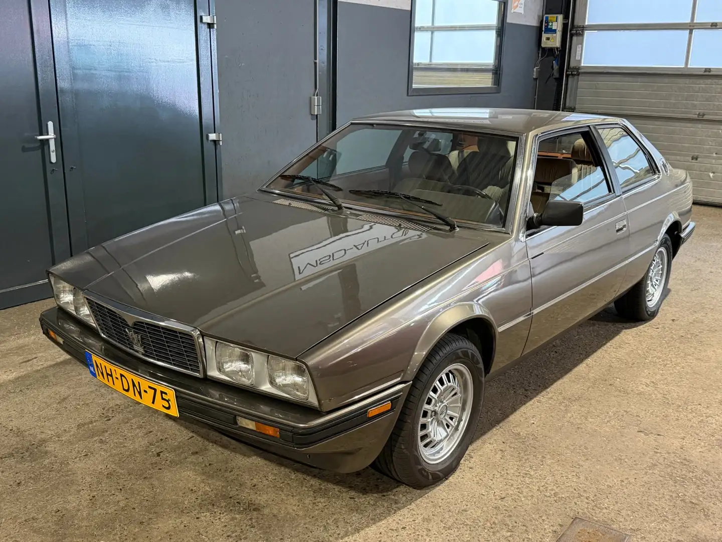 Maserati Biturbo 2.5|10 Jaar in Bezit | Wegenbelasting vrij !! Grijs - 2