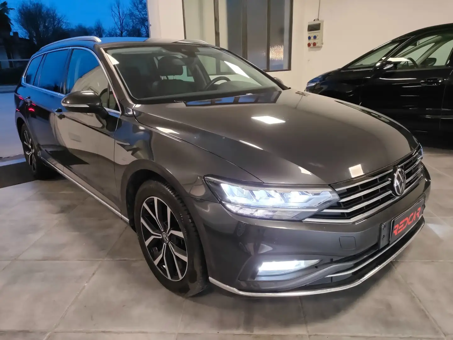 Volkswagen Passat Variant Passat Variant 2.0 tdi Executive 150cv dsg Grigio - 2