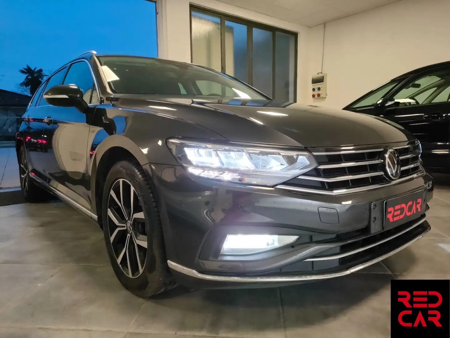 Volkswagen Passat Variant Passat Variant 2.0 tdi Executive 150cv dsg Grigio - 1