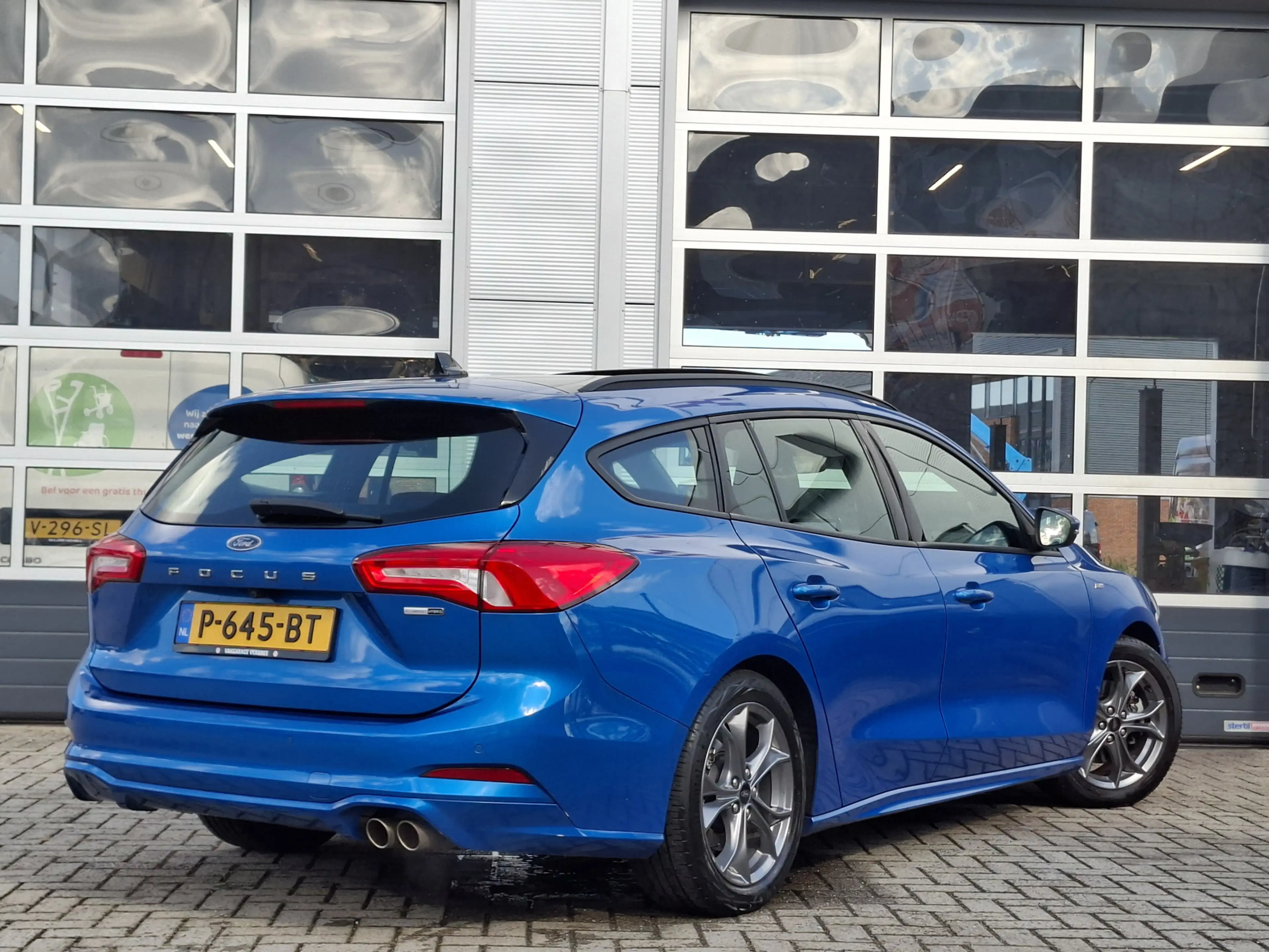 Ford Focus Wagon 1.0 EcoBoost MHEV ST-Line business | Navigat — photo 2