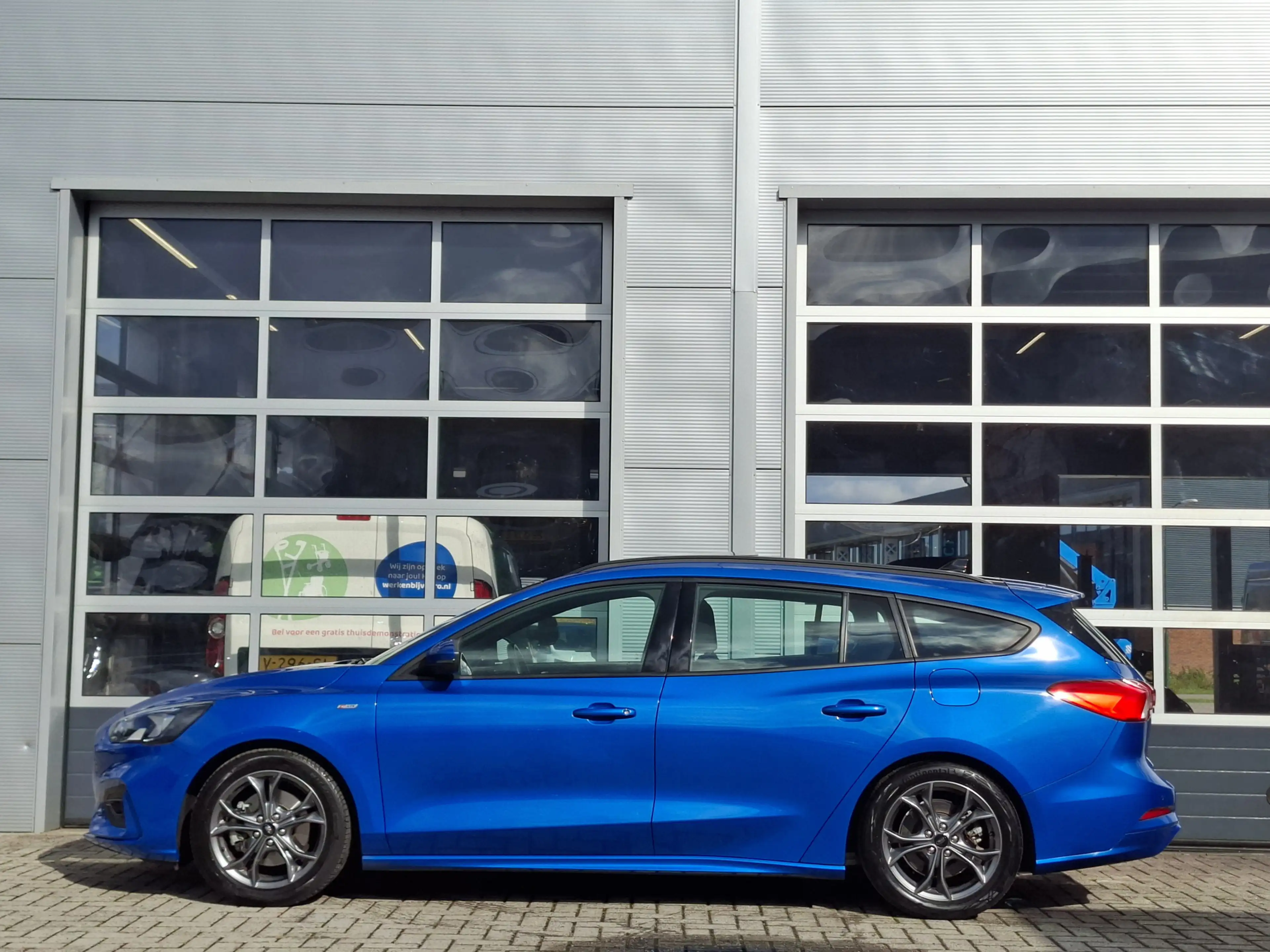 Ford Focus Wagon 1.0 EcoBoost MHEV ST-Line business | Navigat — photo 20