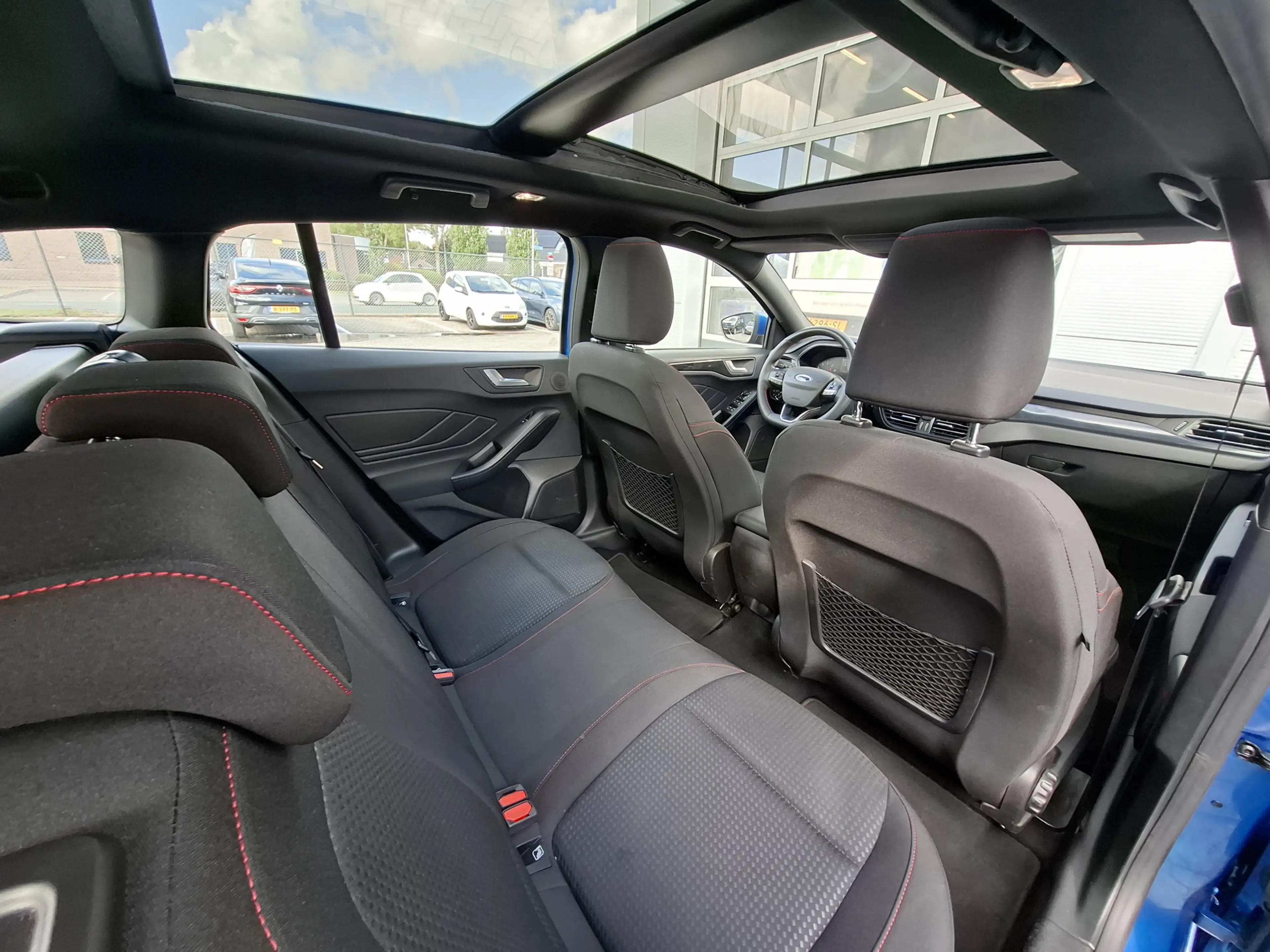 Ford Focus Wagon 1.0 EcoBoost MHEV ST-Line business | Navigat — photo 27