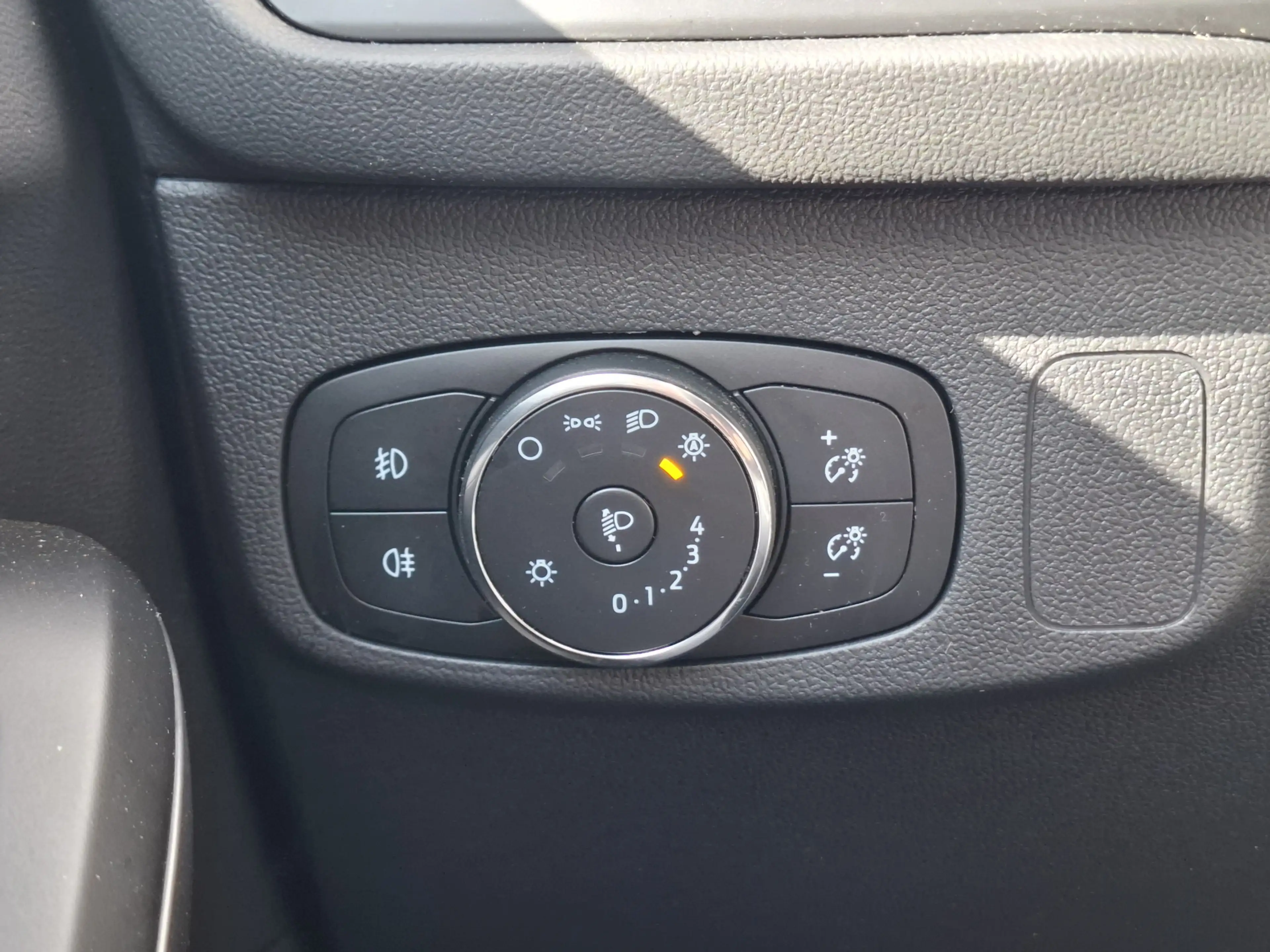 Ford Focus Wagon 1.0 EcoBoost MHEV ST-Line business | Navigat — photo 38