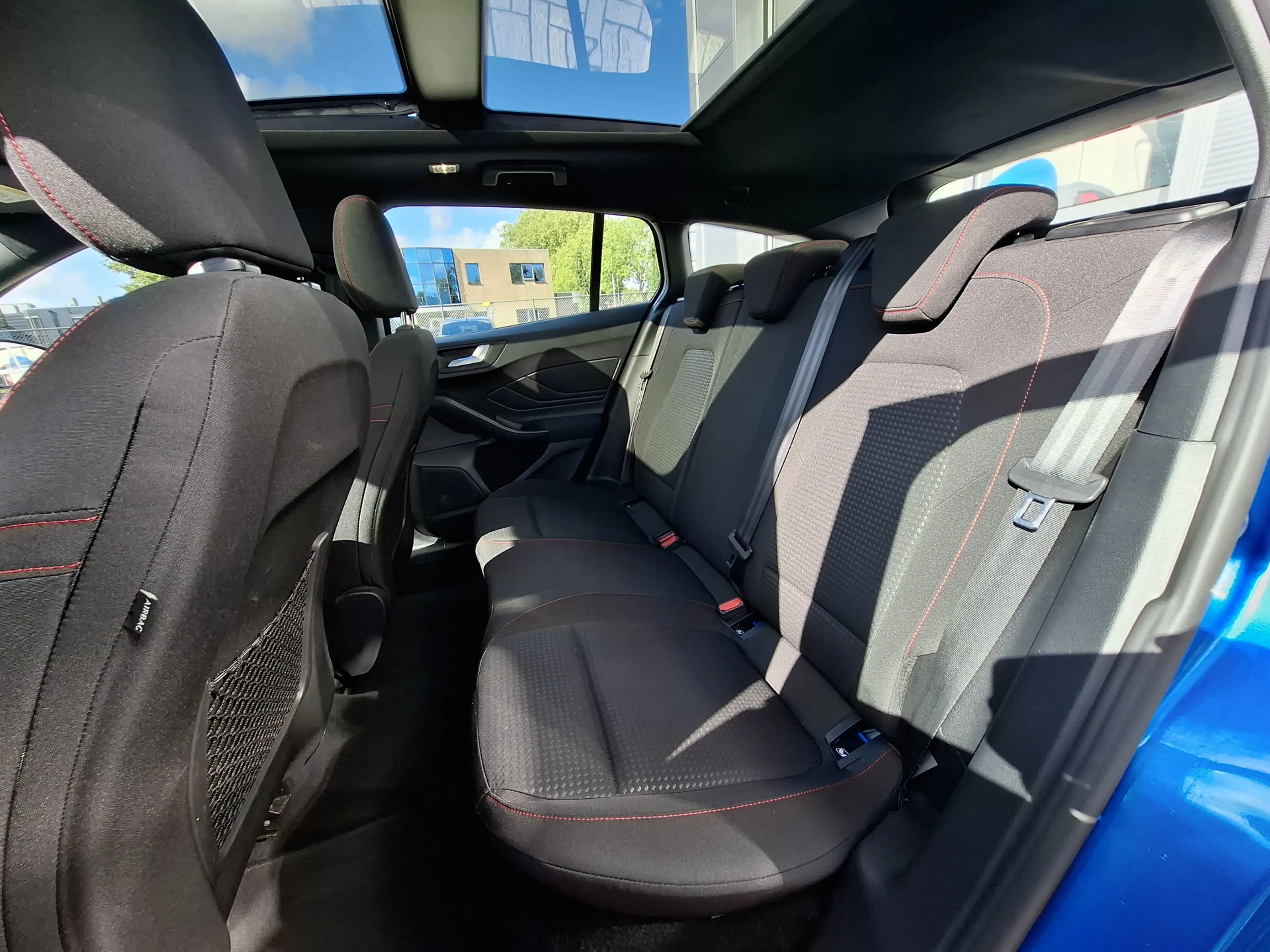 Ford Focus Wagon 1.0 EcoBoost MHEV ST-Line business | Navigat — photo 16