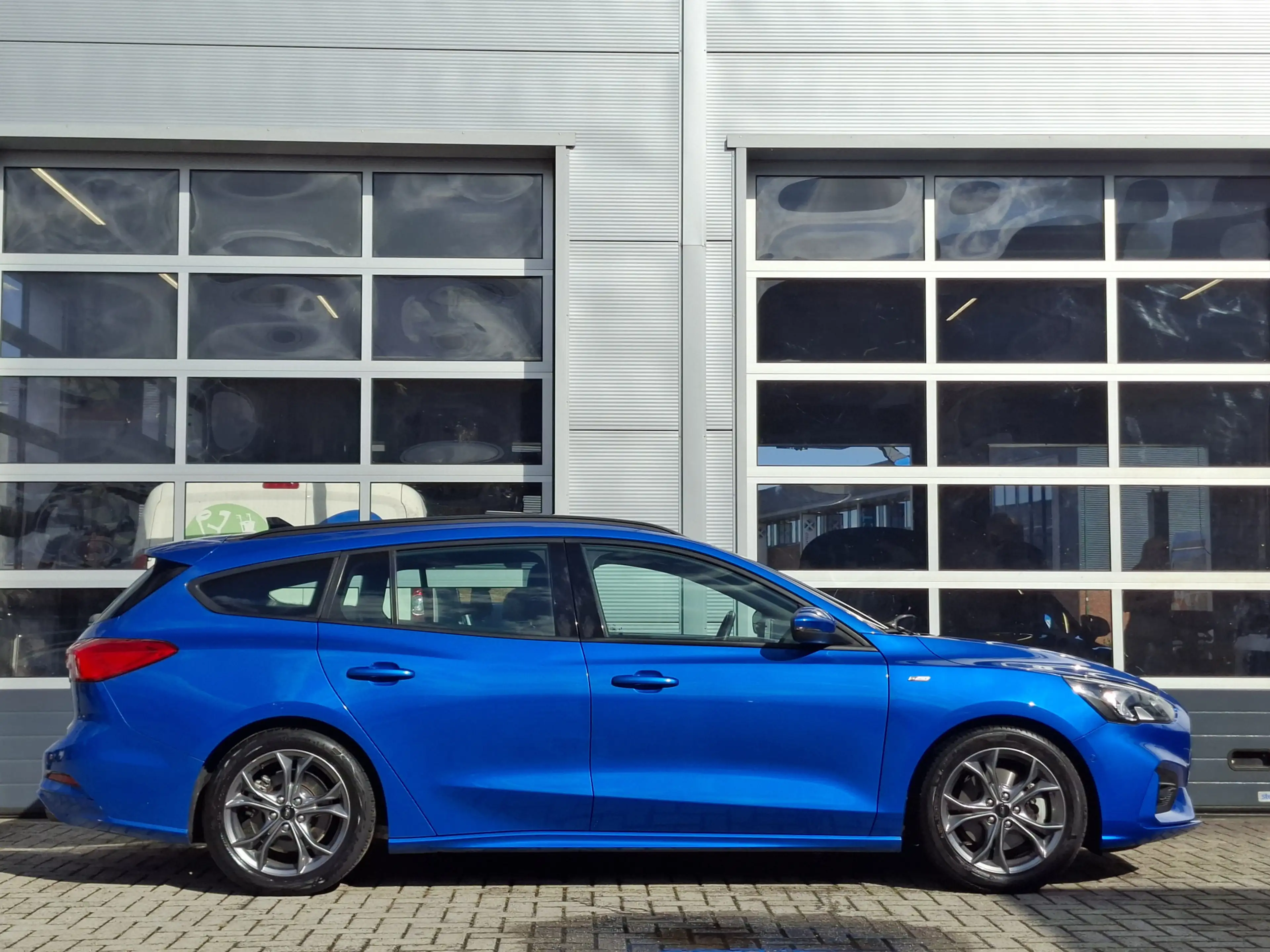 Ford Focus Wagon 1.0 EcoBoost MHEV ST-Line business | Navigat — photo 21