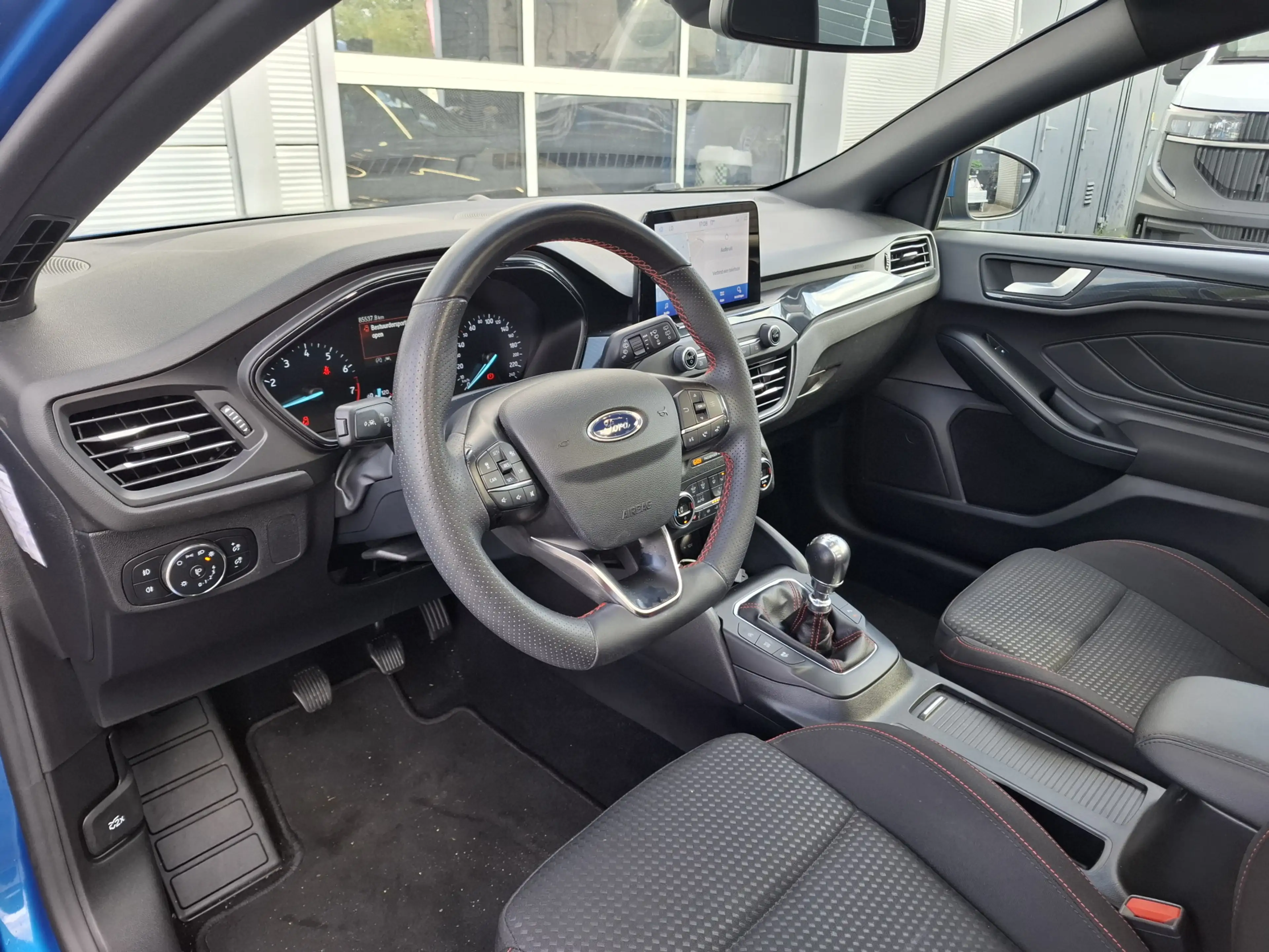 Ford Focus Wagon 1.0 EcoBoost MHEV ST-Line business | Navigat — photo 13