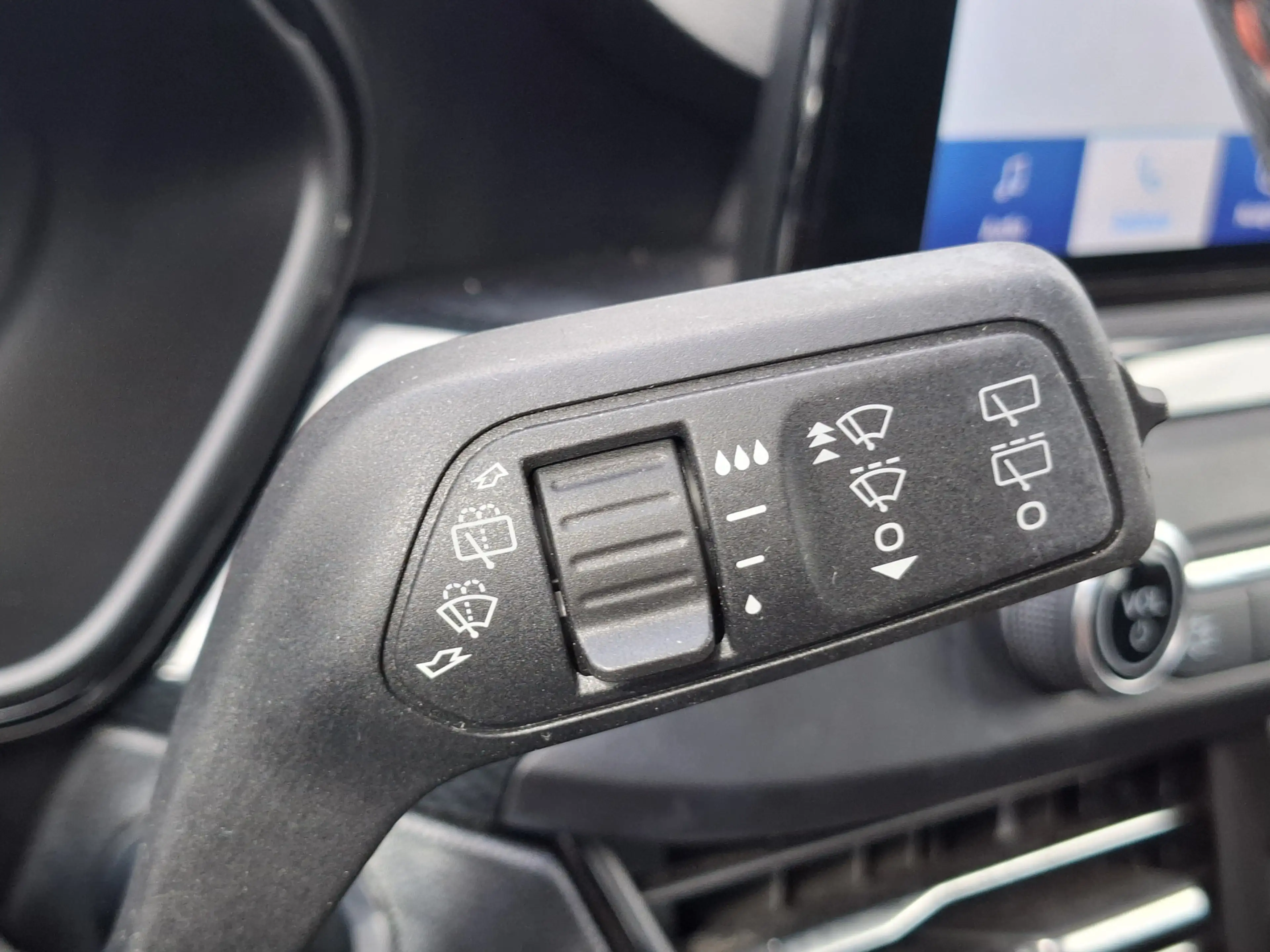 Ford Focus Wagon 1.0 EcoBoost MHEV ST-Line business | Navigat — photo 32