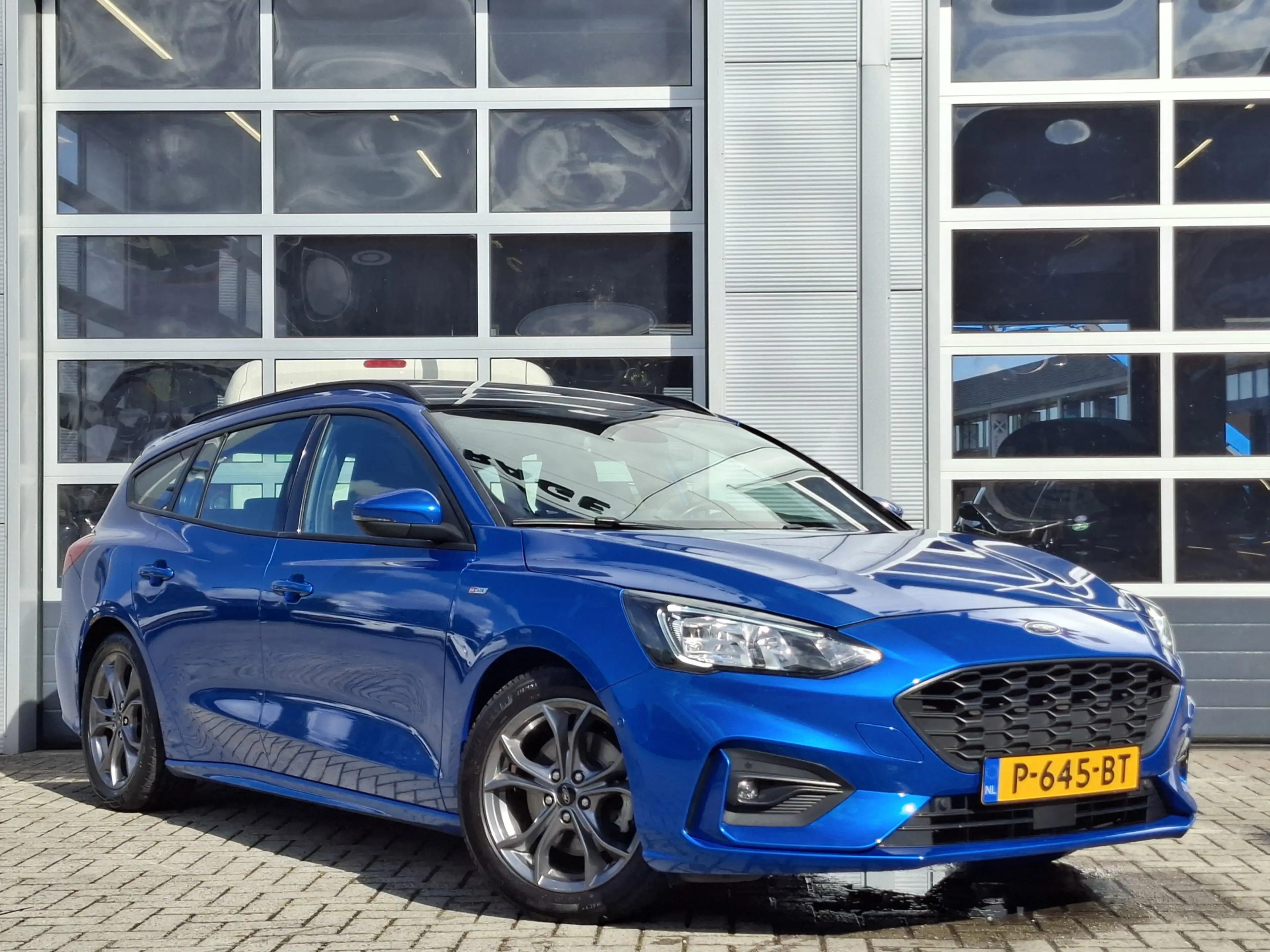 Ford Focus Wagon 1.0 EcoBoost MHEV ST-Line business | Navigat — photo 23