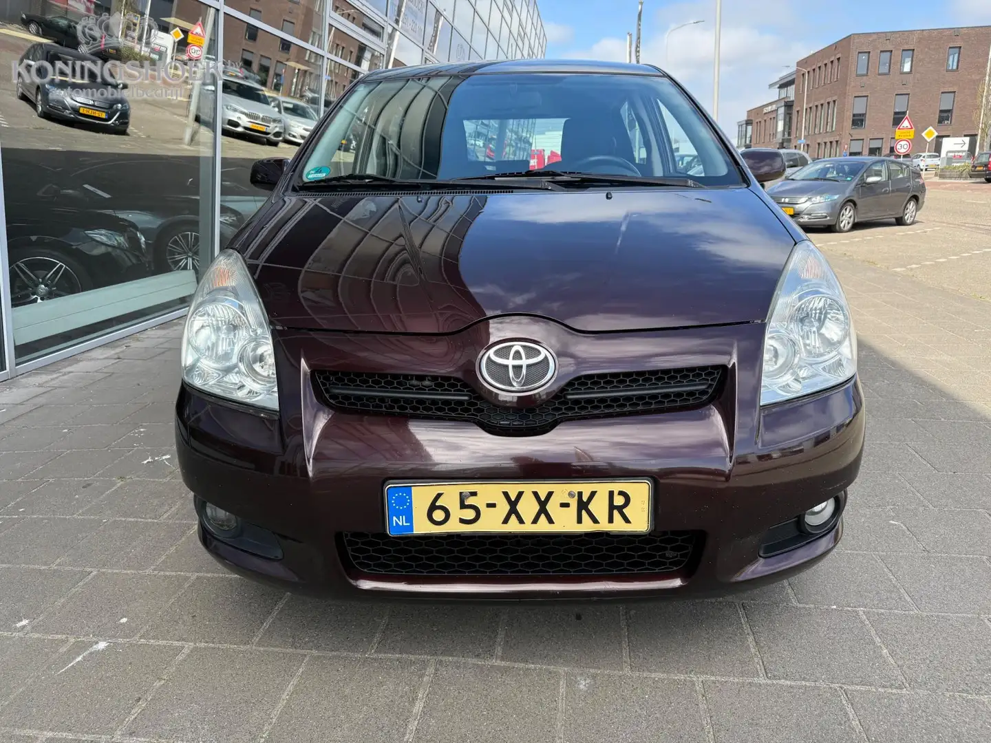 Toyota Verso 1.8 VVT-i Sol Roşu - 2