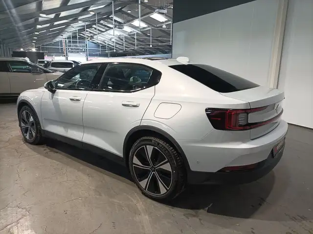 Polestar 2 view 4