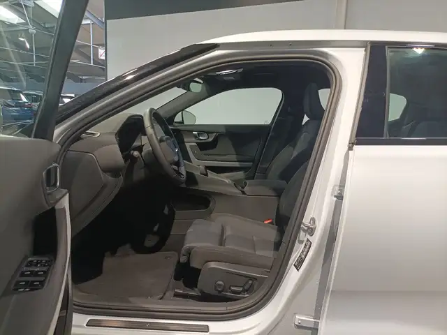 Polestar 2 view 8