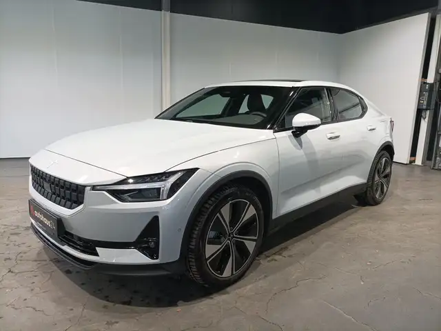 Polestar 2 view 3