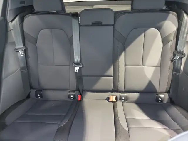 Polestar 2 view 15