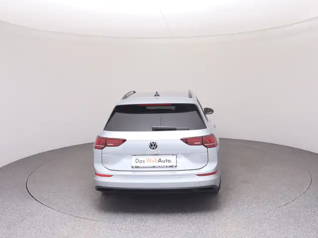 Volkswagen Golf view 6
