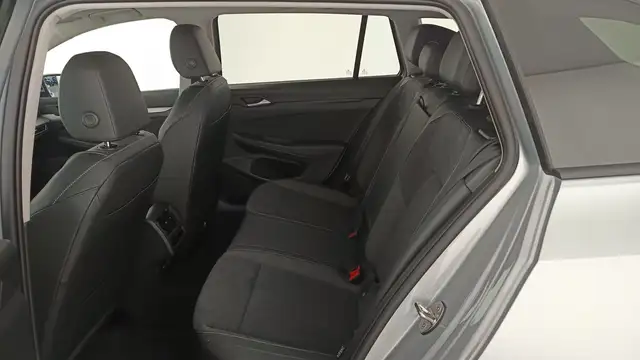 Volkswagen Golf view 11
