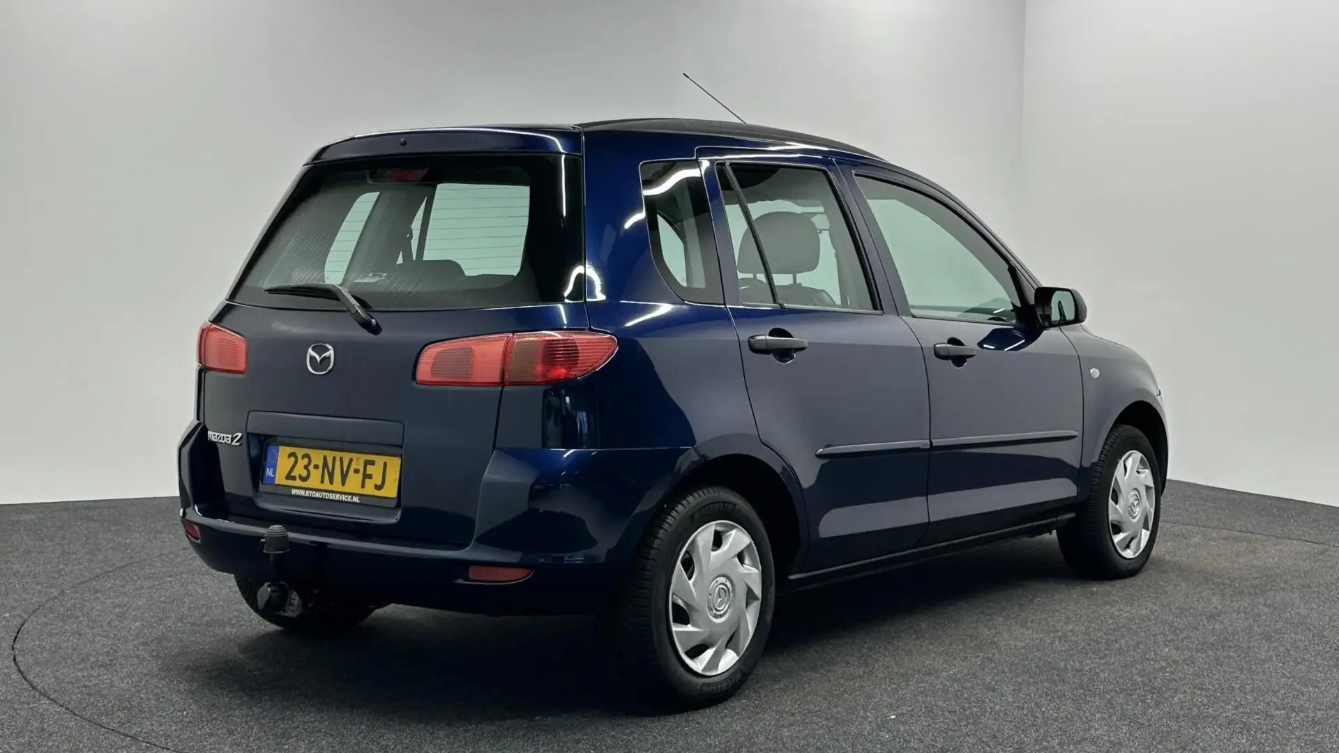Mazda 2 1.2 Exclusive TREKHAAK. Bleu - 2