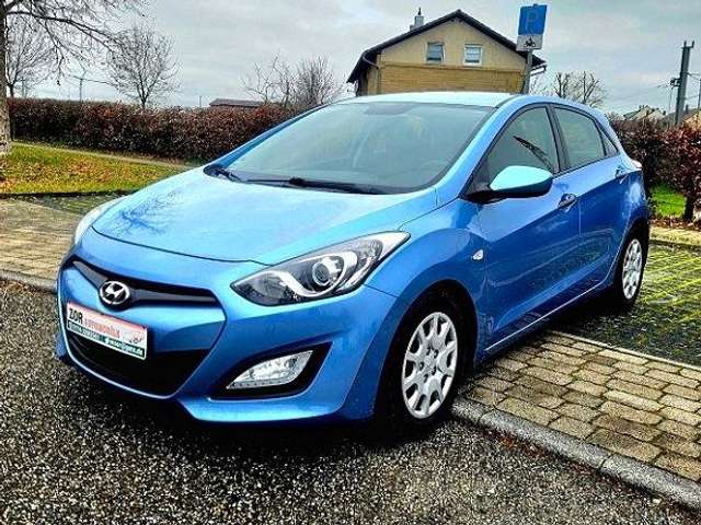 Imagine Hyundai i30 Classic *98.000 Km*Scheckheft*Klima*