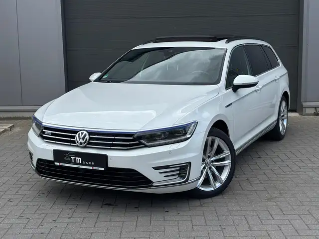 Volkswagen Passat GTE/PANO DAK/ELEKTRISCHE ZETELS/AUTOMAAT