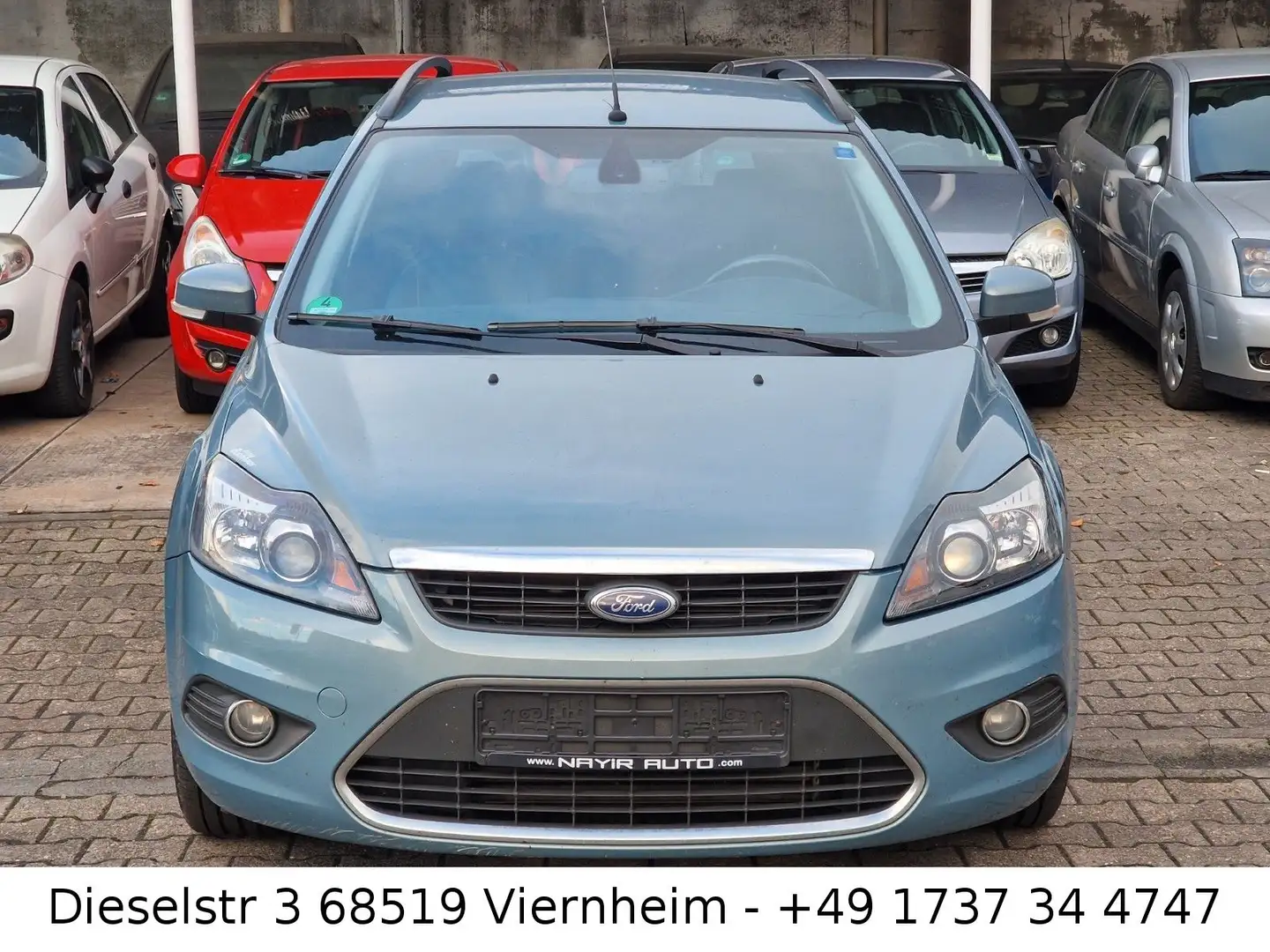 Ford Focus 1.6 TDCI Titanium|Navi|Leder|AHK|Sitzheiz| Grau - 1