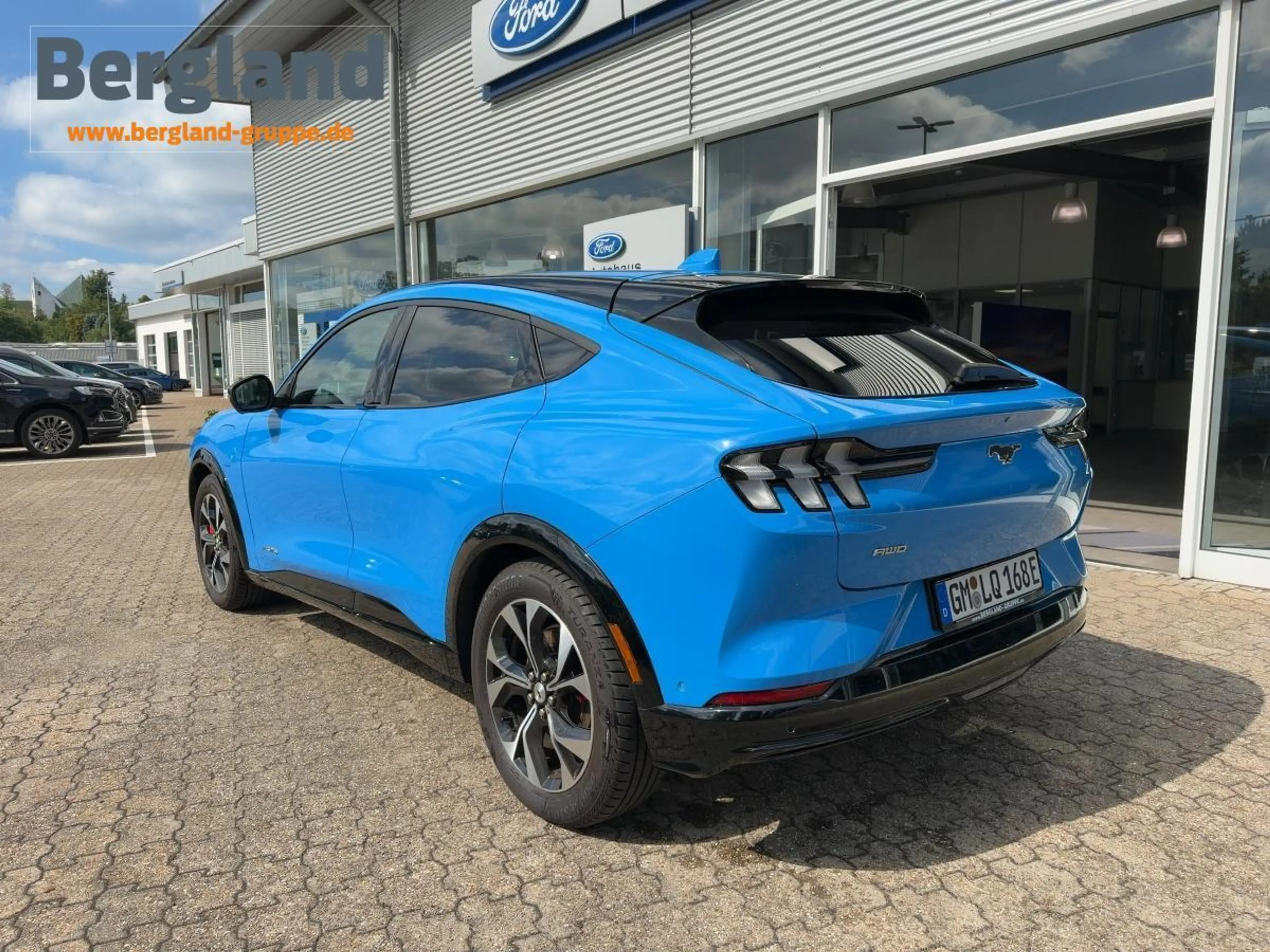 Ford Mustang Mach-E AWD 269PS *Technologie-Paket — photo 8